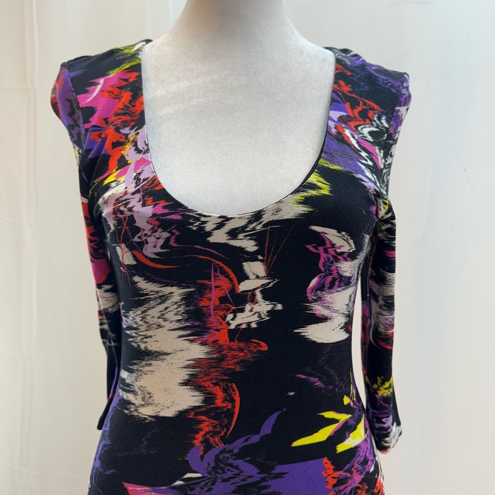 Alice + Olivia Multicolor Abstract Long Sleeve Dress - Picture 2 of 5